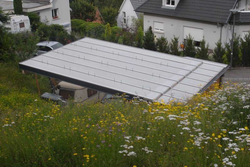 Vue du carport &quot;pitonné&quot;